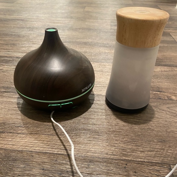 2 Diffusers & Power Cord - Picture 1 of 10